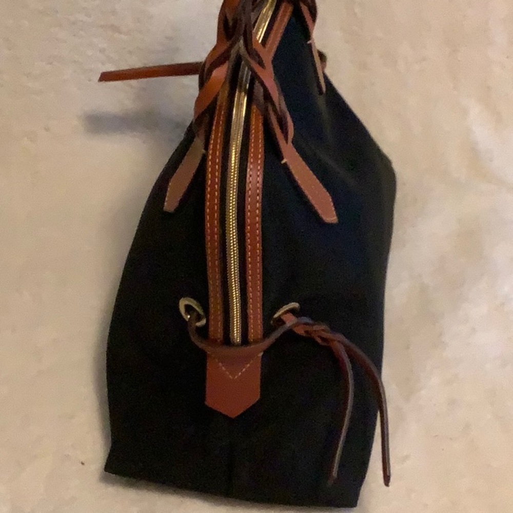 Dooney & Bourke handbag - Picture 3 of 11